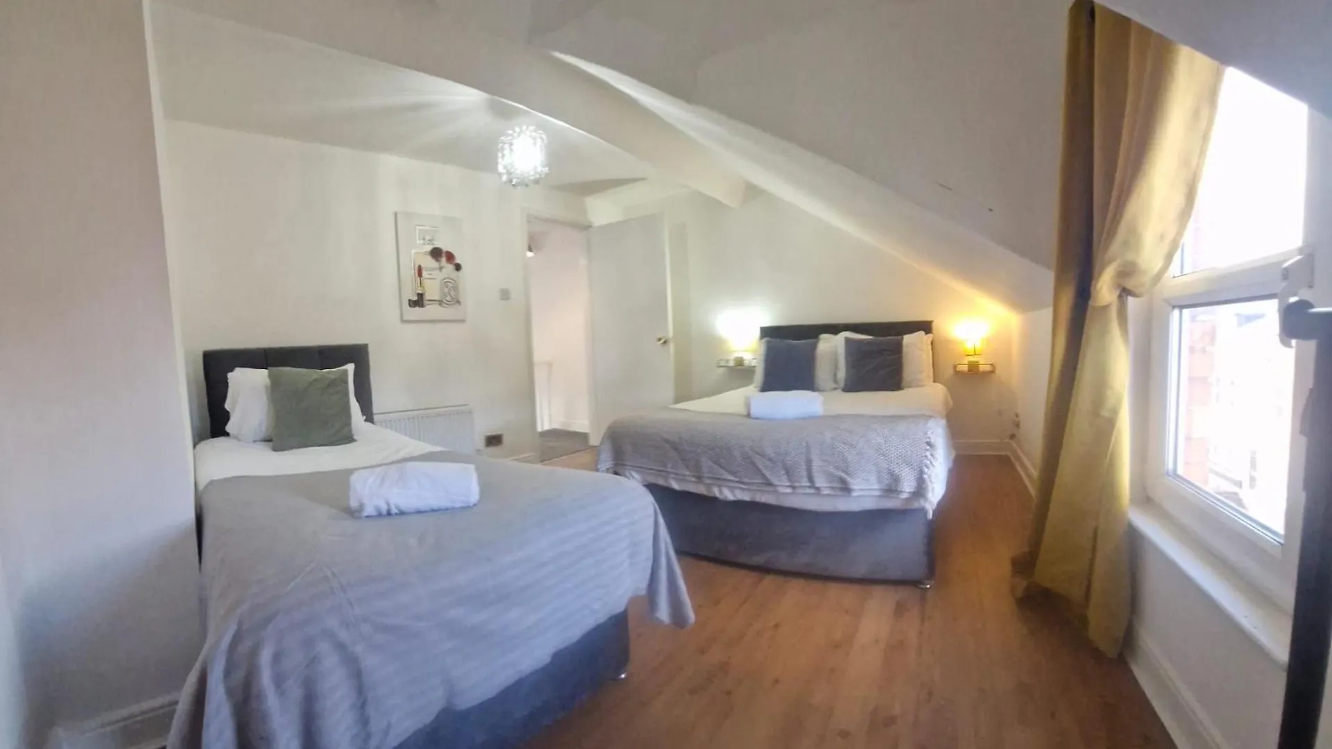 Willa 4Br House Popular Ravenhill Road Belfast 0*,