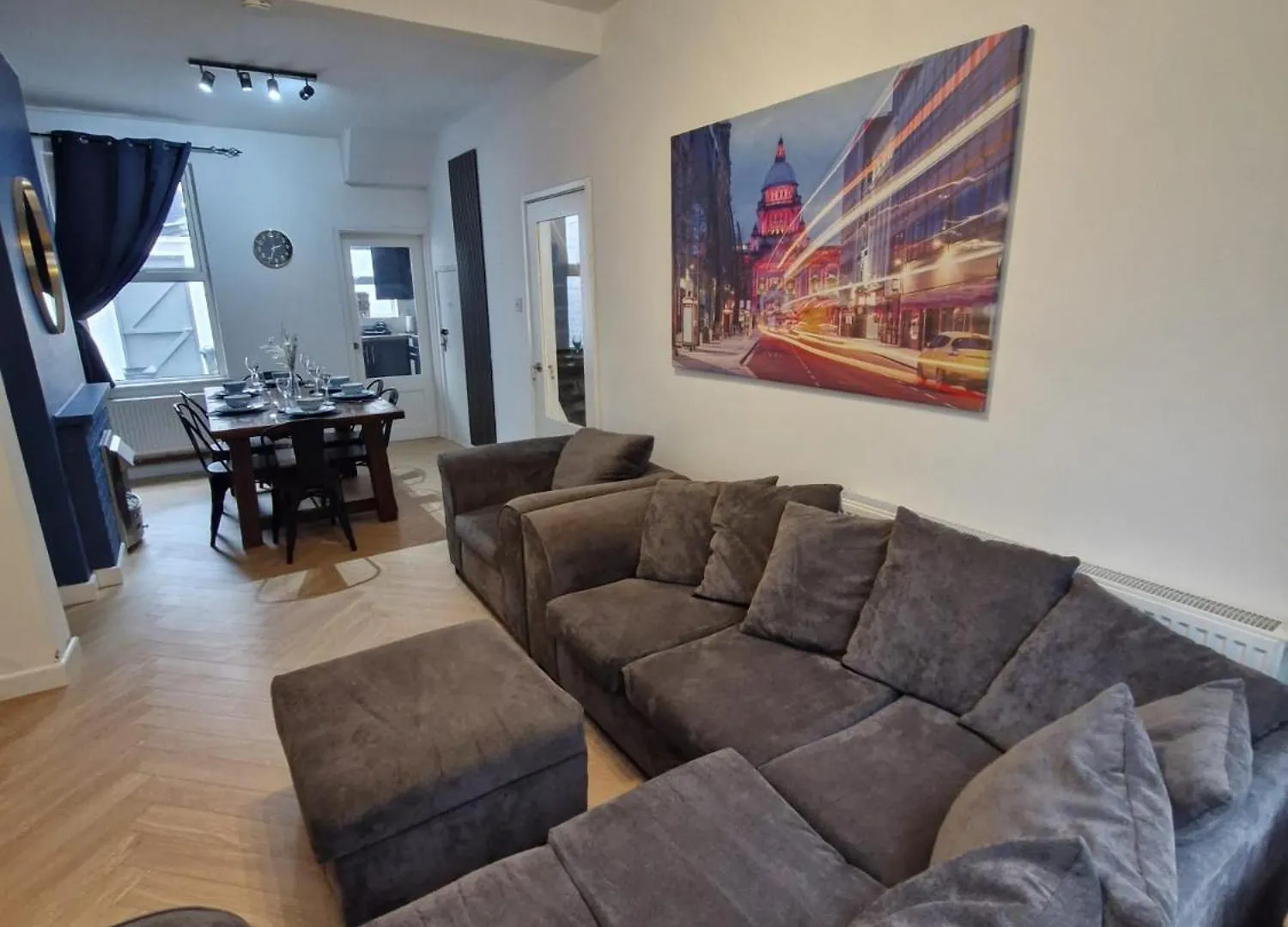 Dom wakacyjny Willa 4Br House Popular Ravenhill Road Belfast Wielka Brytania